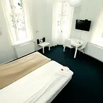 9 Sma Hjem Hotel 2*