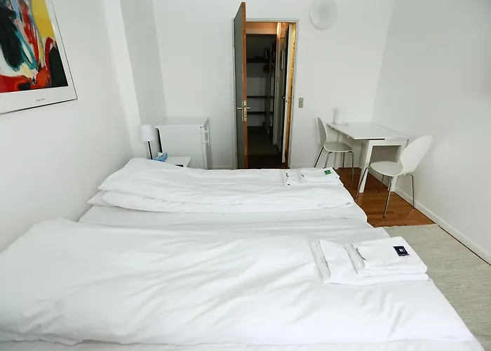 9 Sma Hjem מלון 2*