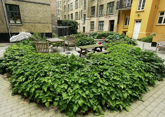 מלון 9 Sma Hjem 2*