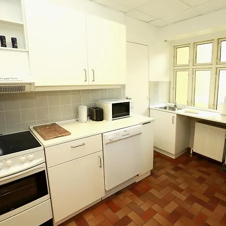 Otel 9 Sma Hjem 2*